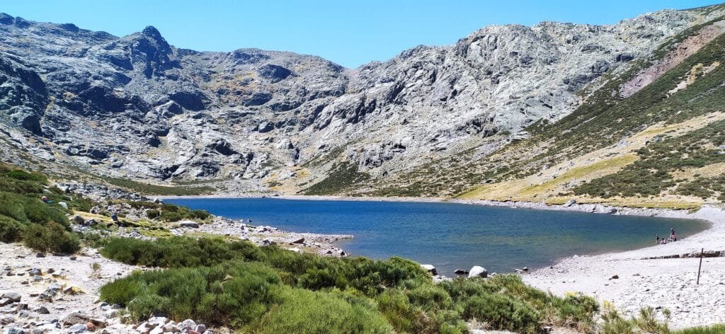Refugio Laguna del Barco