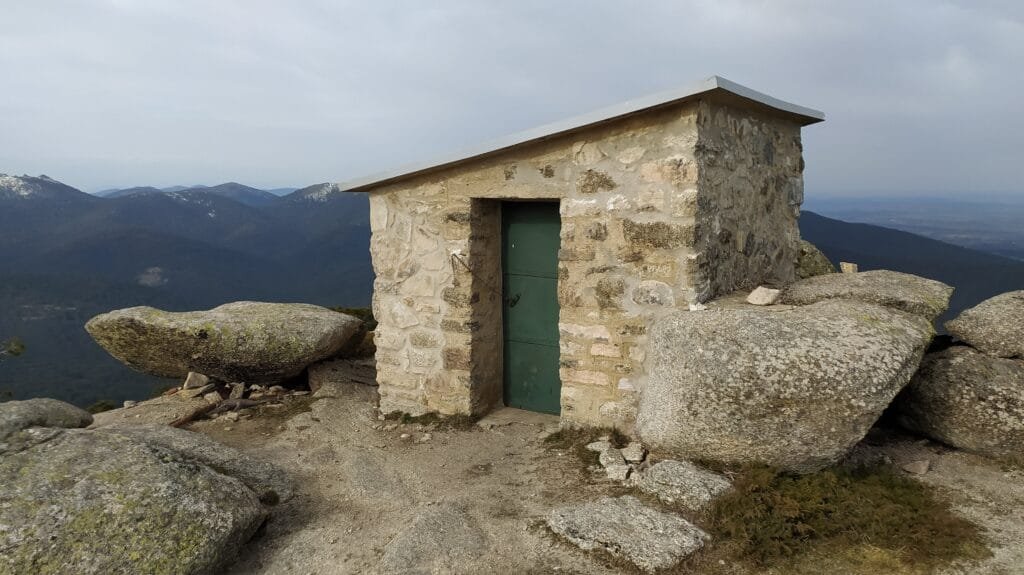 Refugio libre Peña Citores