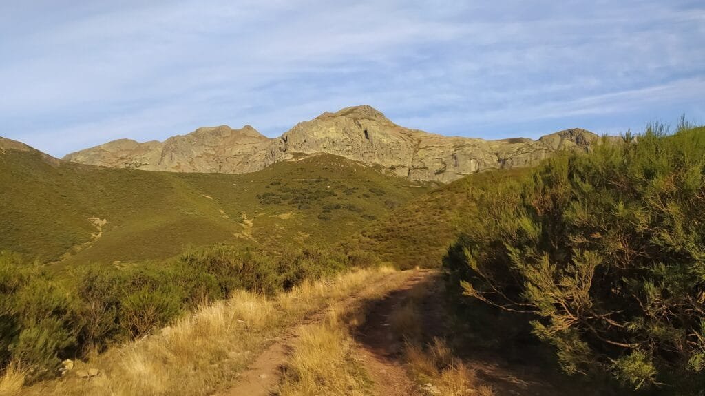 Coriscao desde Llánaves