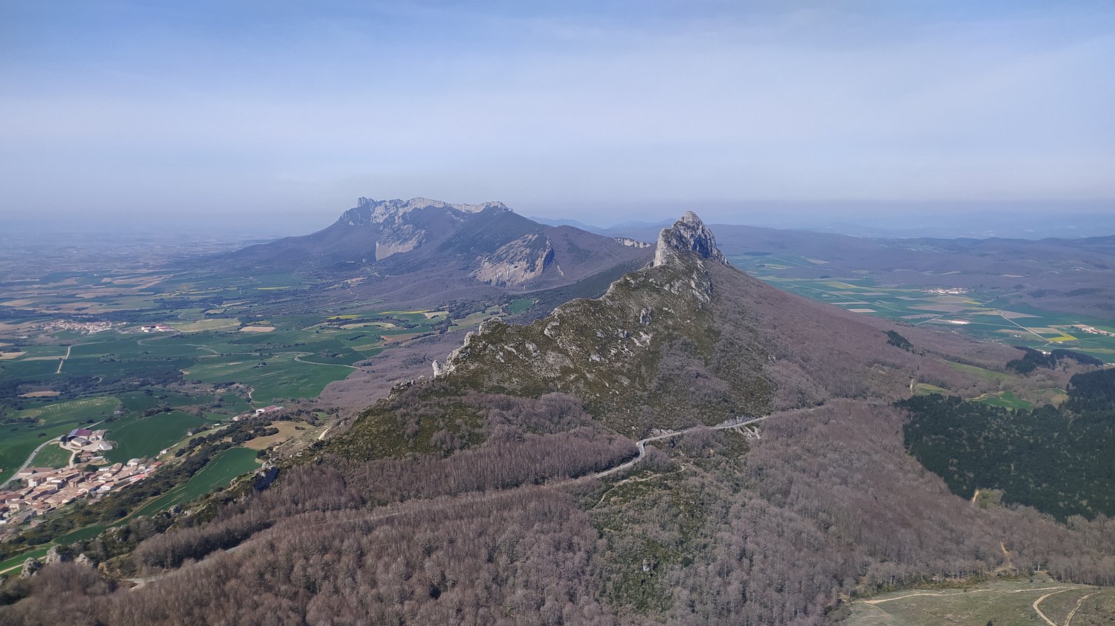 Circular al Castillo de Lapoblación