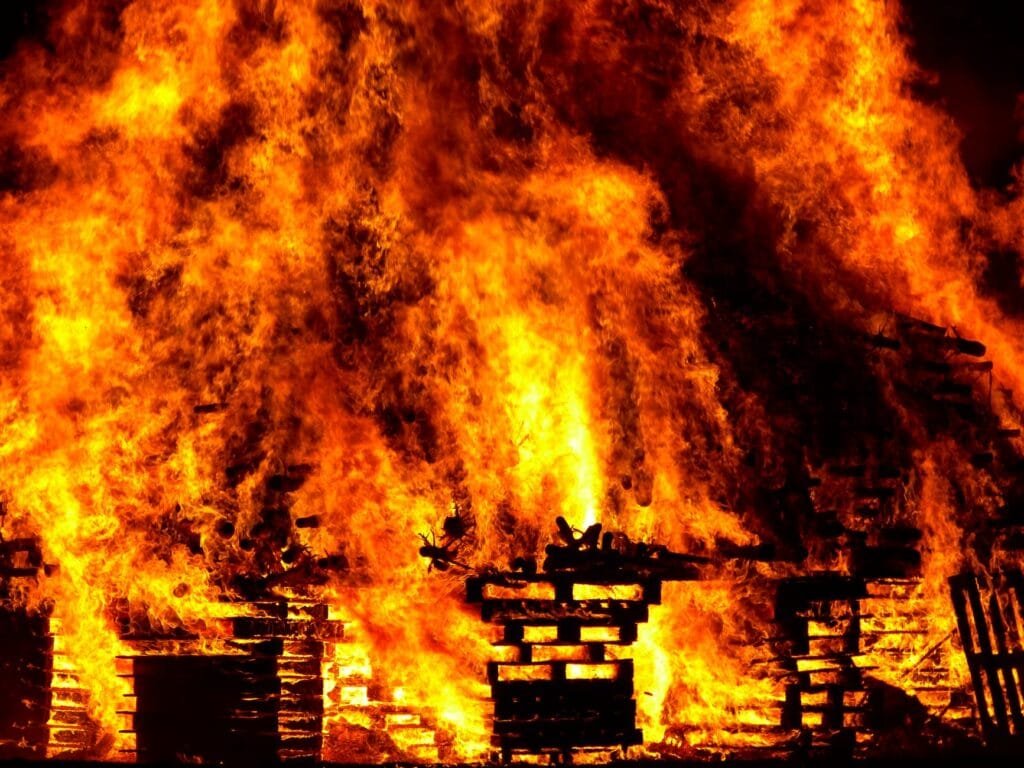 Incendio de palet