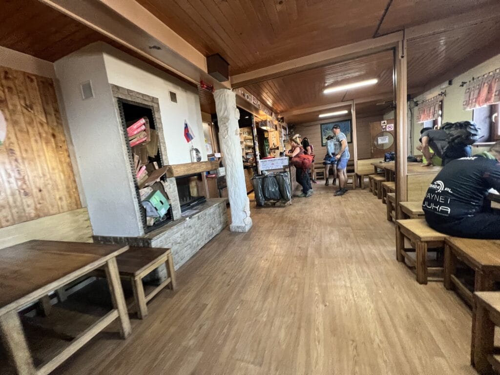 Refugio bar